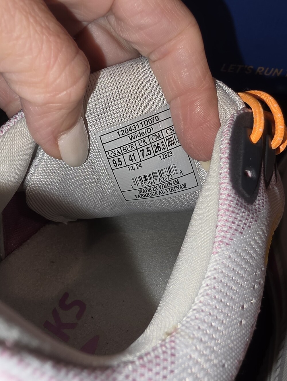 Brooks GHOST 17 Running Sneakers Apricot, Oyster, + Pink Womens 9.5 - Picture 8 of 11